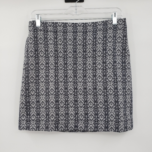 𝅺j. Crew Factory Navy White Textured Abstract Mini Skirt - Picture 1 of 7
